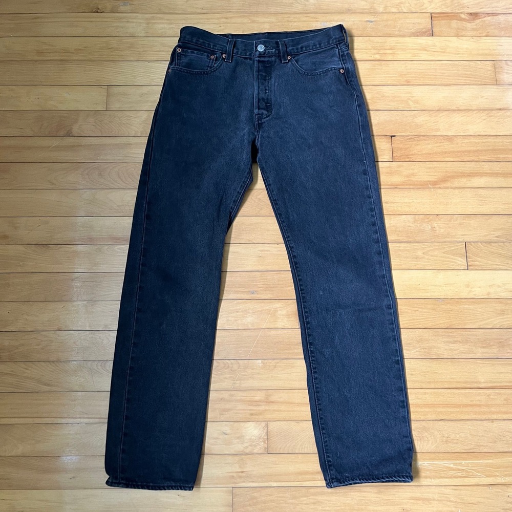 Levis 501 Original Fit Jeans Mens 31x32 Faded Black Straight Leg Button Fly